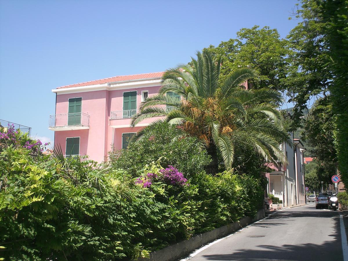 Albergo Calcagno Borgio Verezzi Esterno foto
