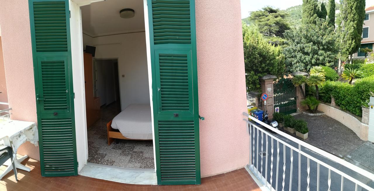 Albergo Calcagno Borgio Verezzi Esterno foto